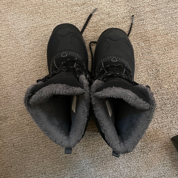 Black North Face Winter Boots - Picture 3 of 7